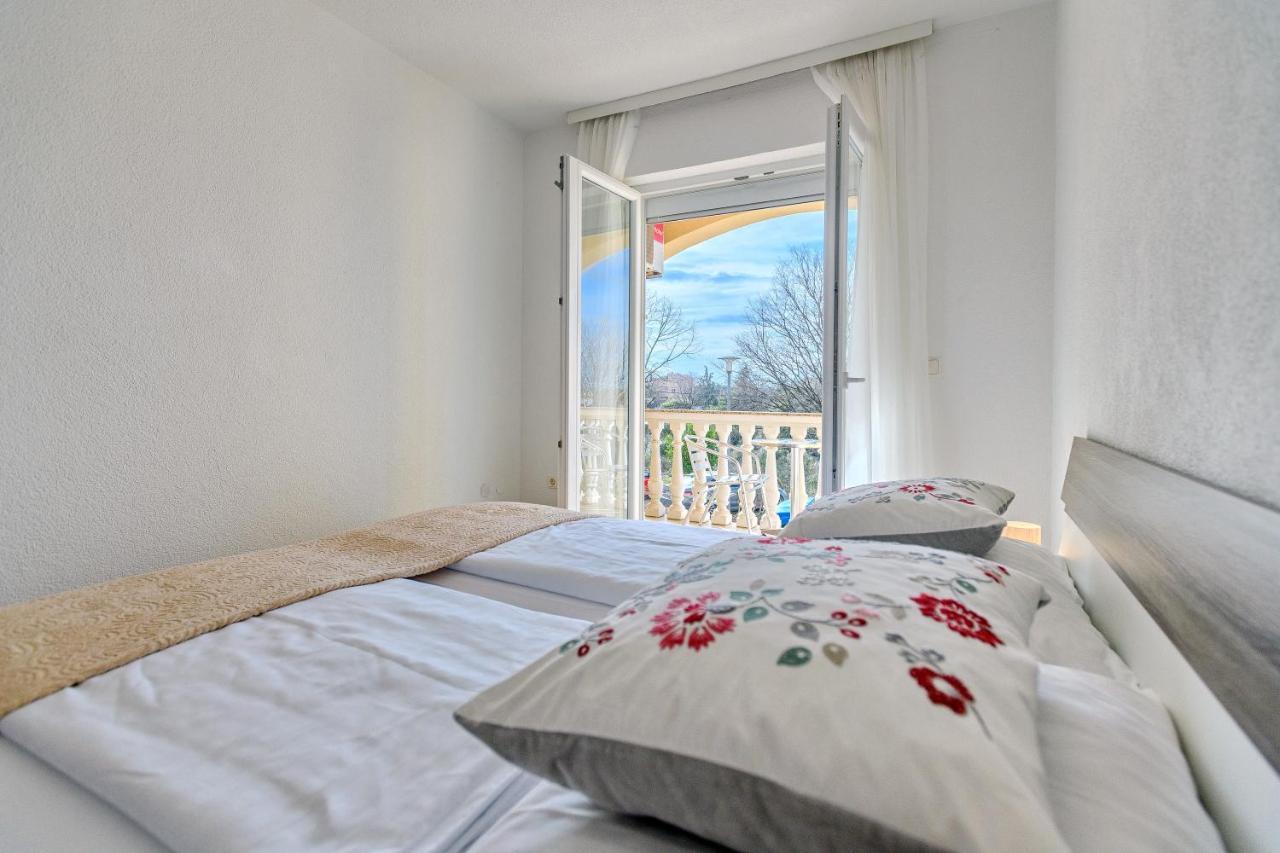 Comfort Apartments In Peaceful Area Zadar - With Garden Exterior foto