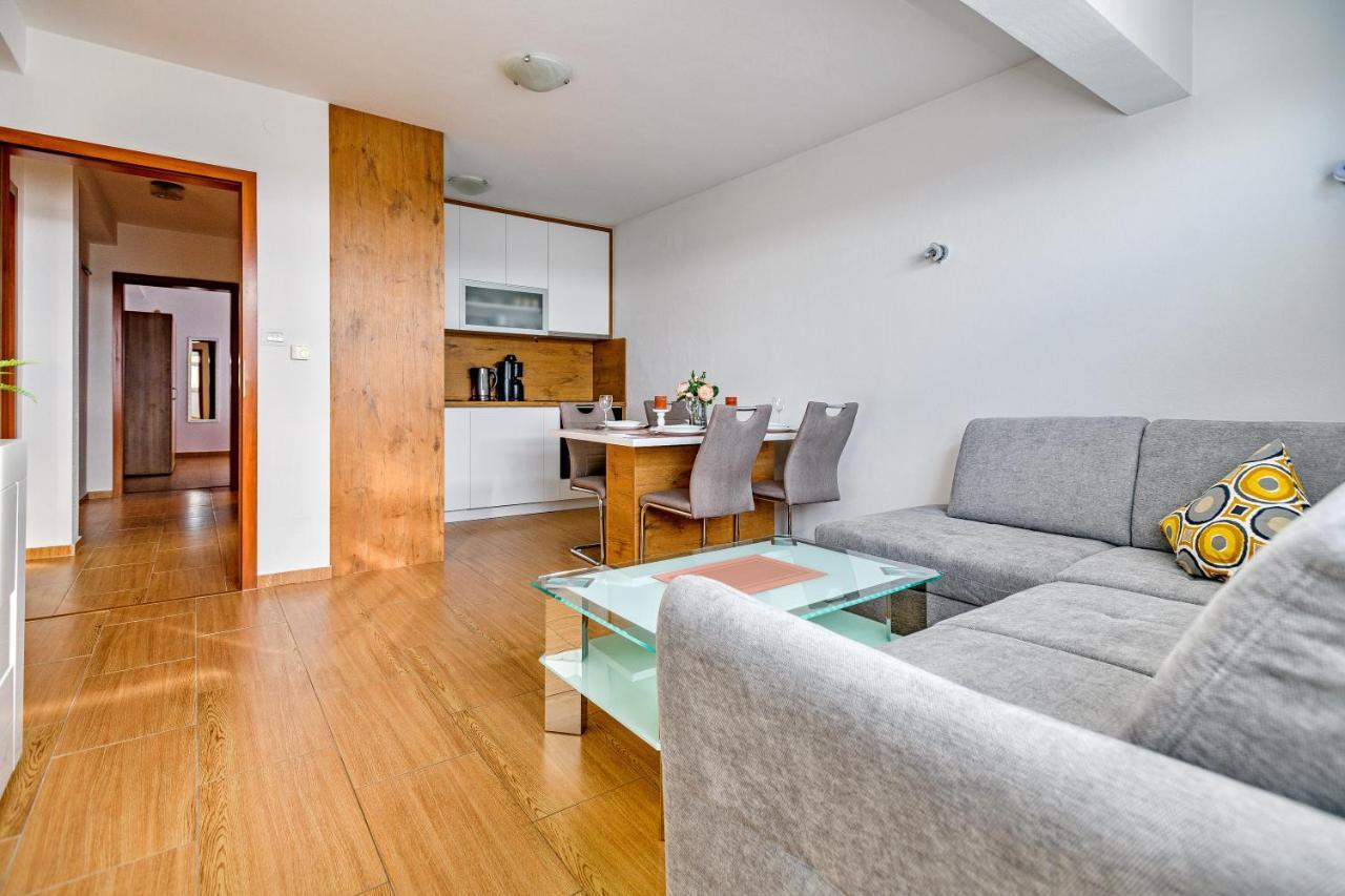 Comfort Apartments In Peaceful Area Zadar - With Garden Exterior foto