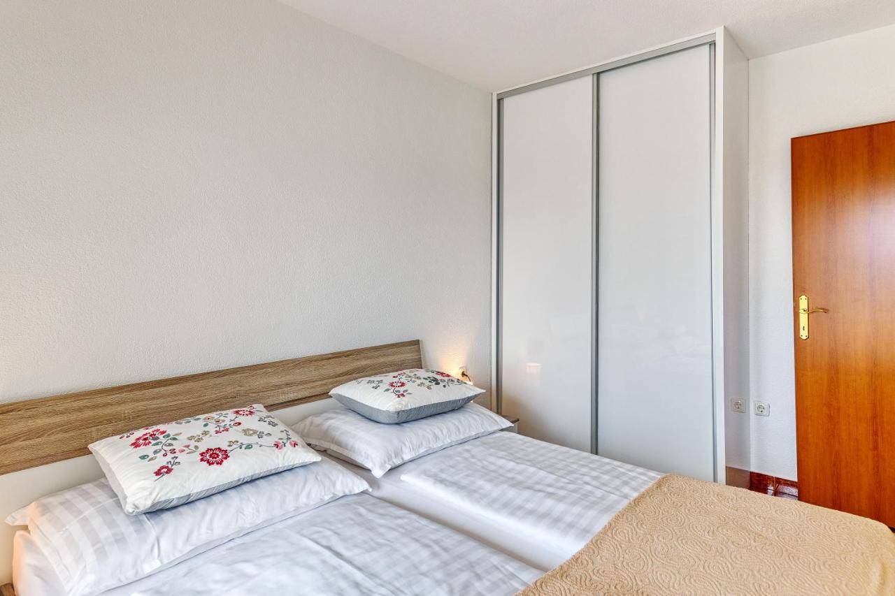 Comfort Apartments In Peaceful Area Zadar - With Garden Exterior foto